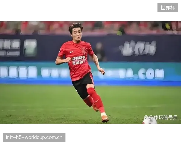 韦世豪在成都蓉城进攻体系中作用关键，半程贡献6球3助攻。